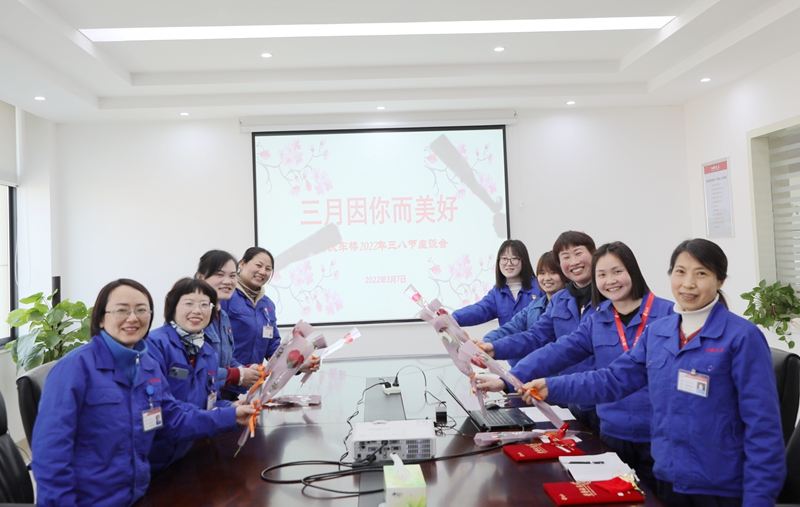 合影2.jpg