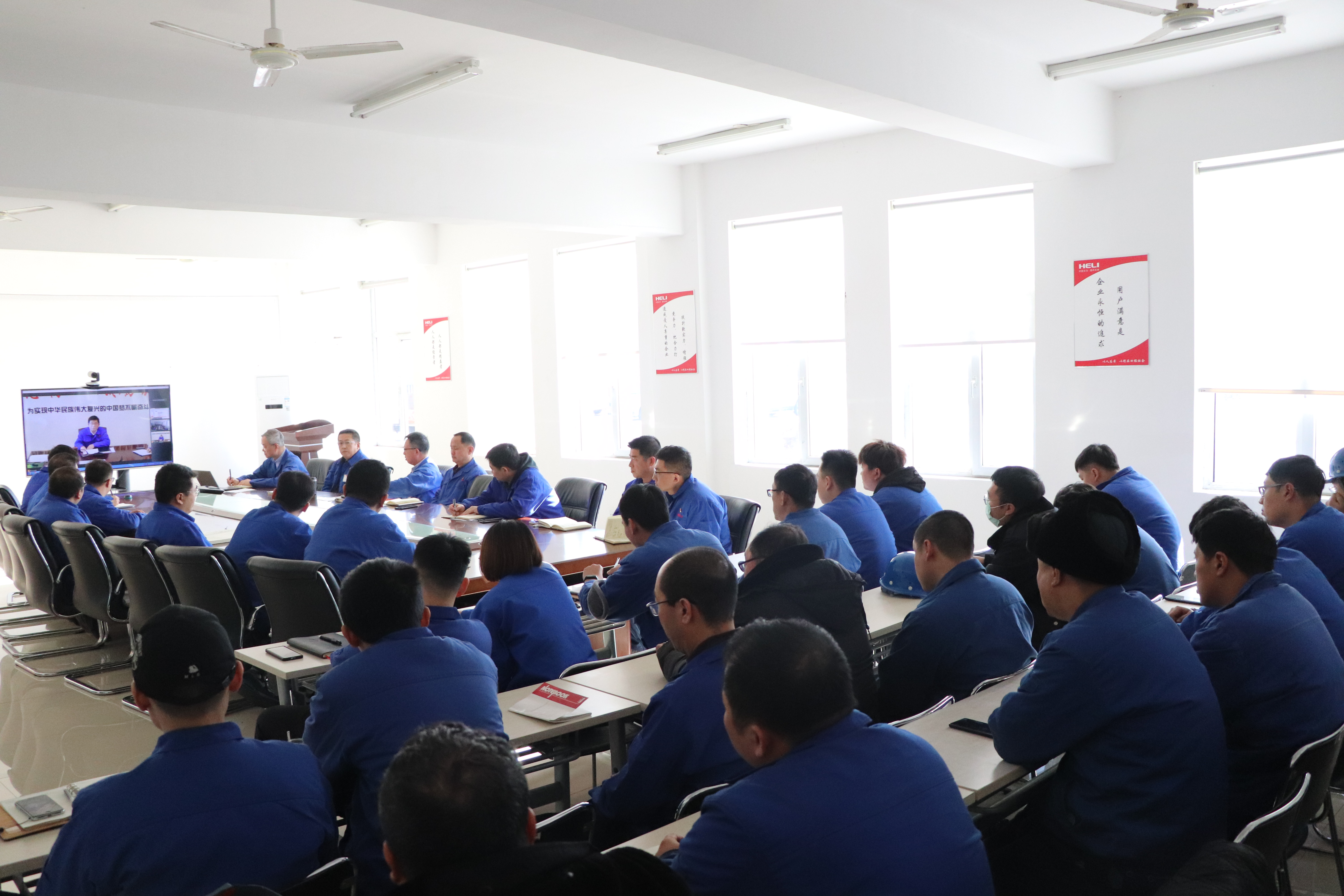 综合考核现场.JPG 综合考核现场.JPG