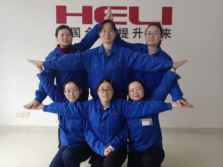 合影1.jpg 合影1.jpg