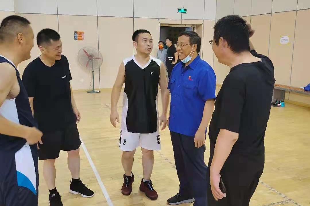 吴书记.jpg 吴书记.jpg