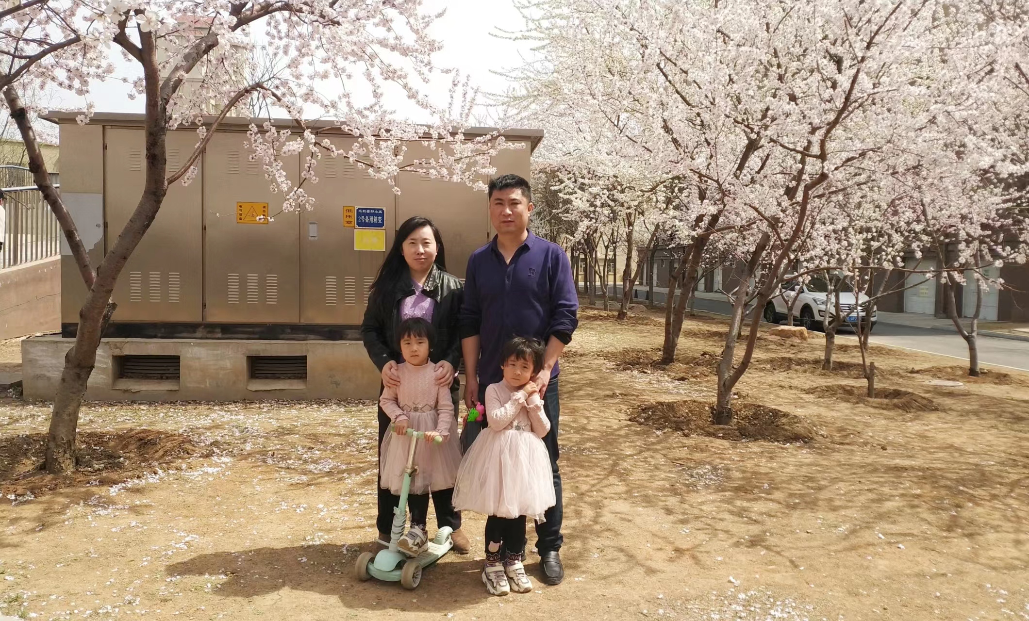 赵冬雪家庭合影.jpg 赵冬雪家庭合影.jpg