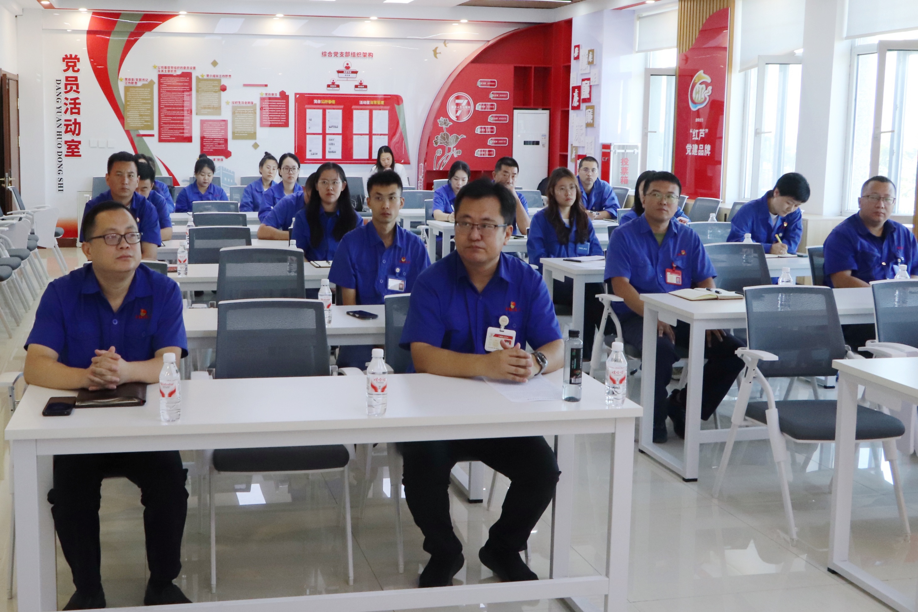 图片2(1).jpg 图片2(1).jpg
