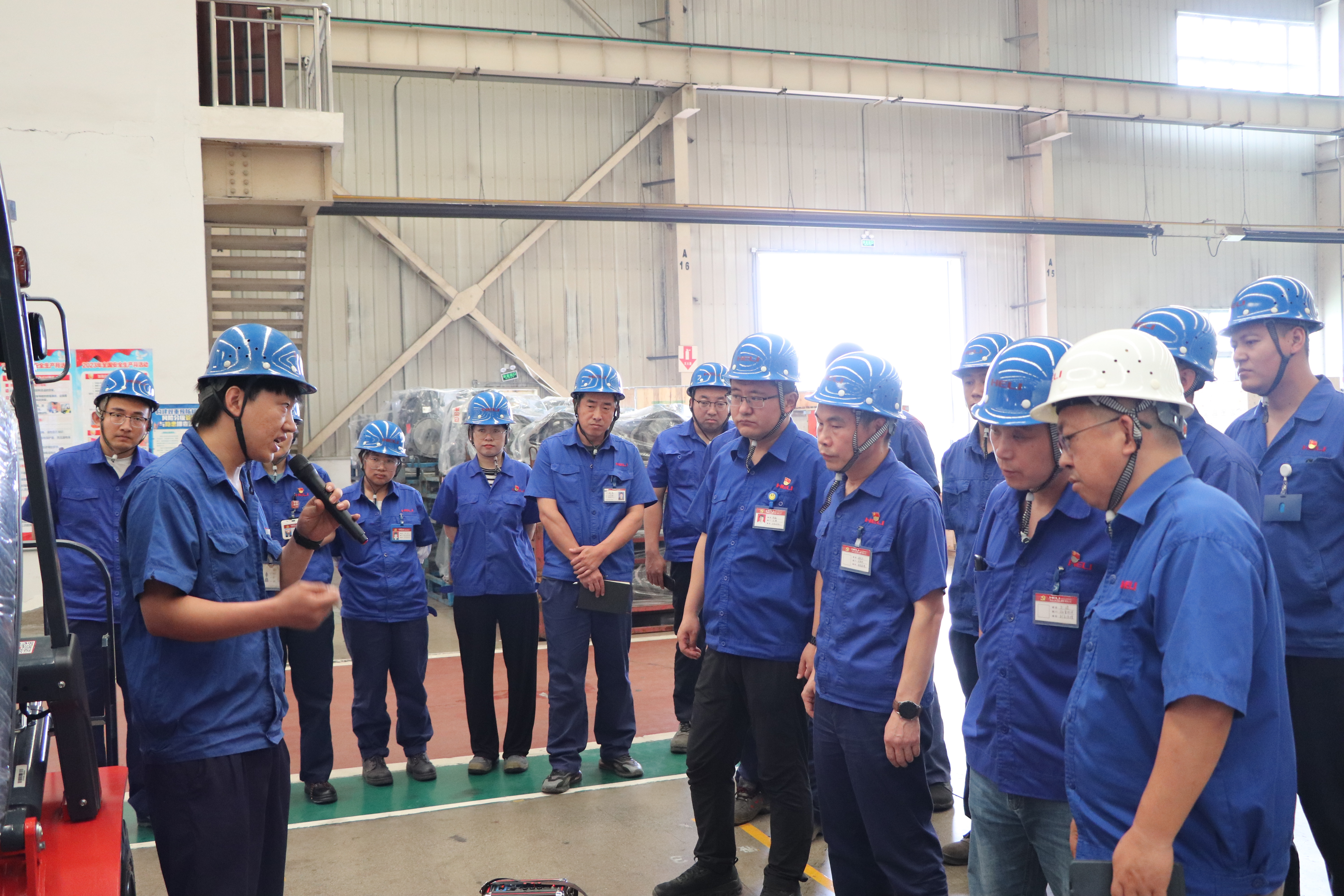 【精益改善】生产党支部开展改善实践活动.JPG 【精益改善】生产党支部开展改善实践活动.JPG